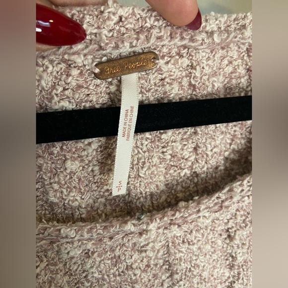 Free People Oversized Cropped Sweater - Picture 5 of 8